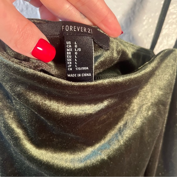 Forever 21 Women’s Velour Velvet Green Mini Party Dress Thin Straps Size Large - Picture 5 of 14